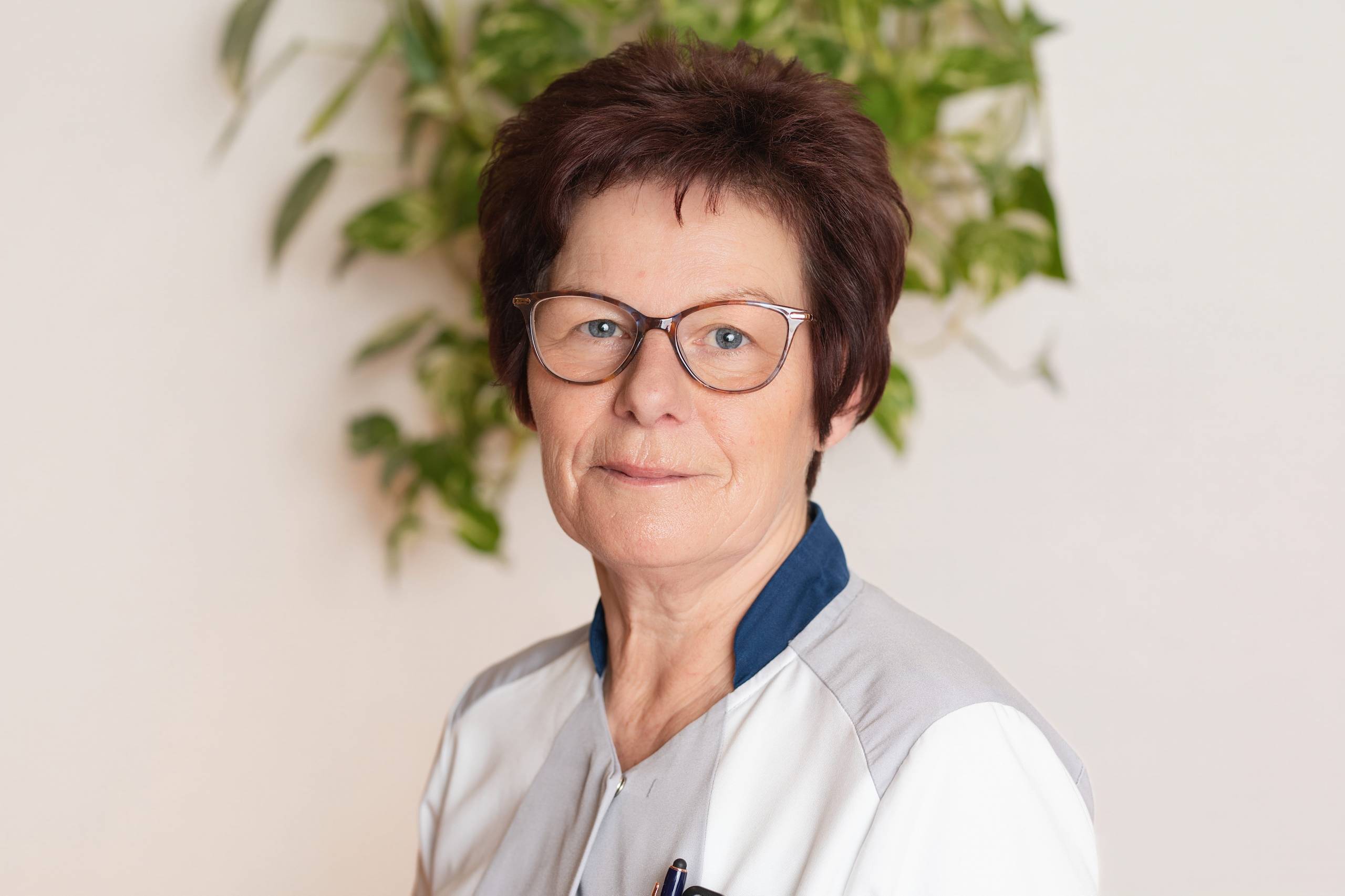 Porträt von Karin Pitter, Teamleitung Wäscherei